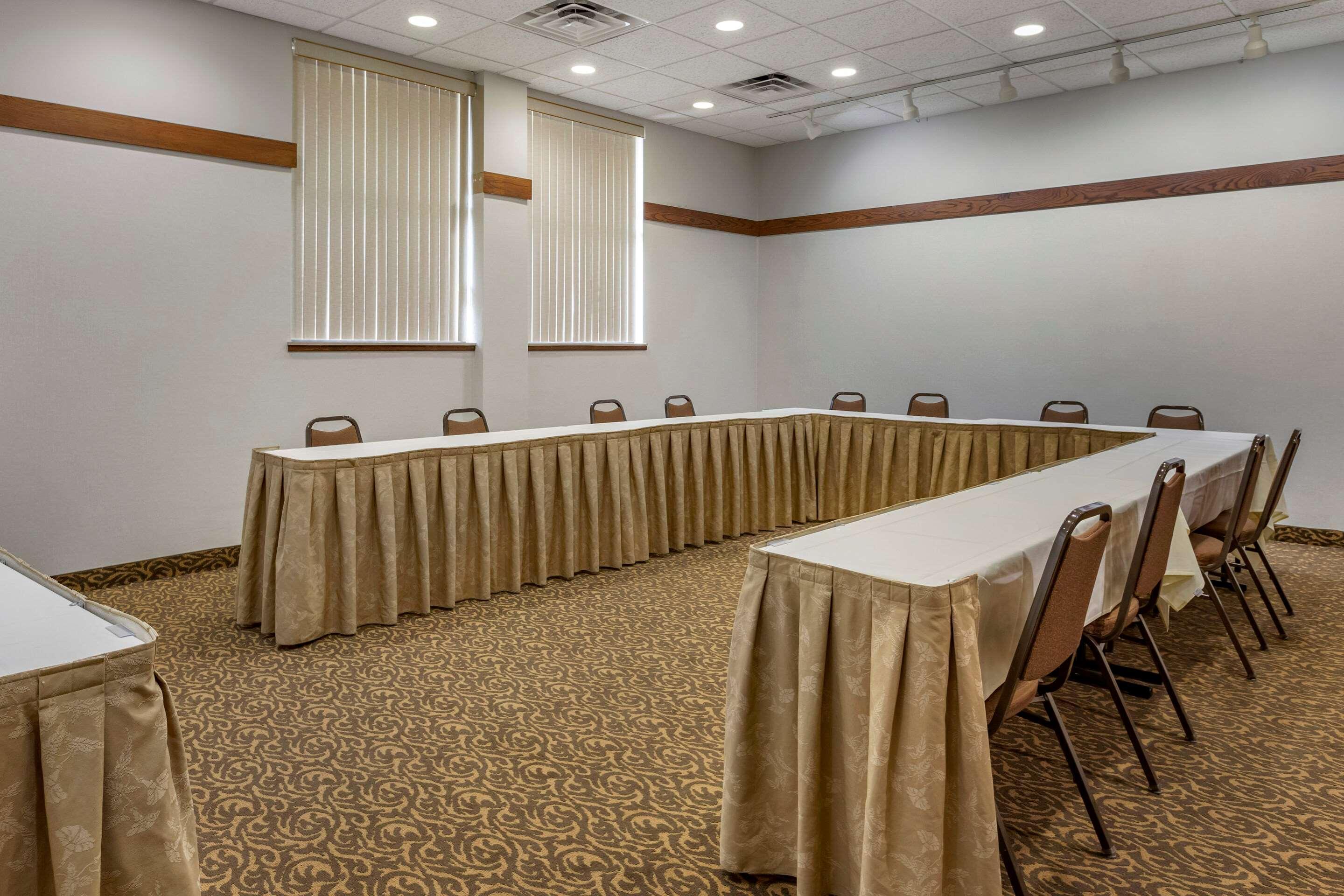 Comfort Inn Okemos - East Lansing Экстерьер фото