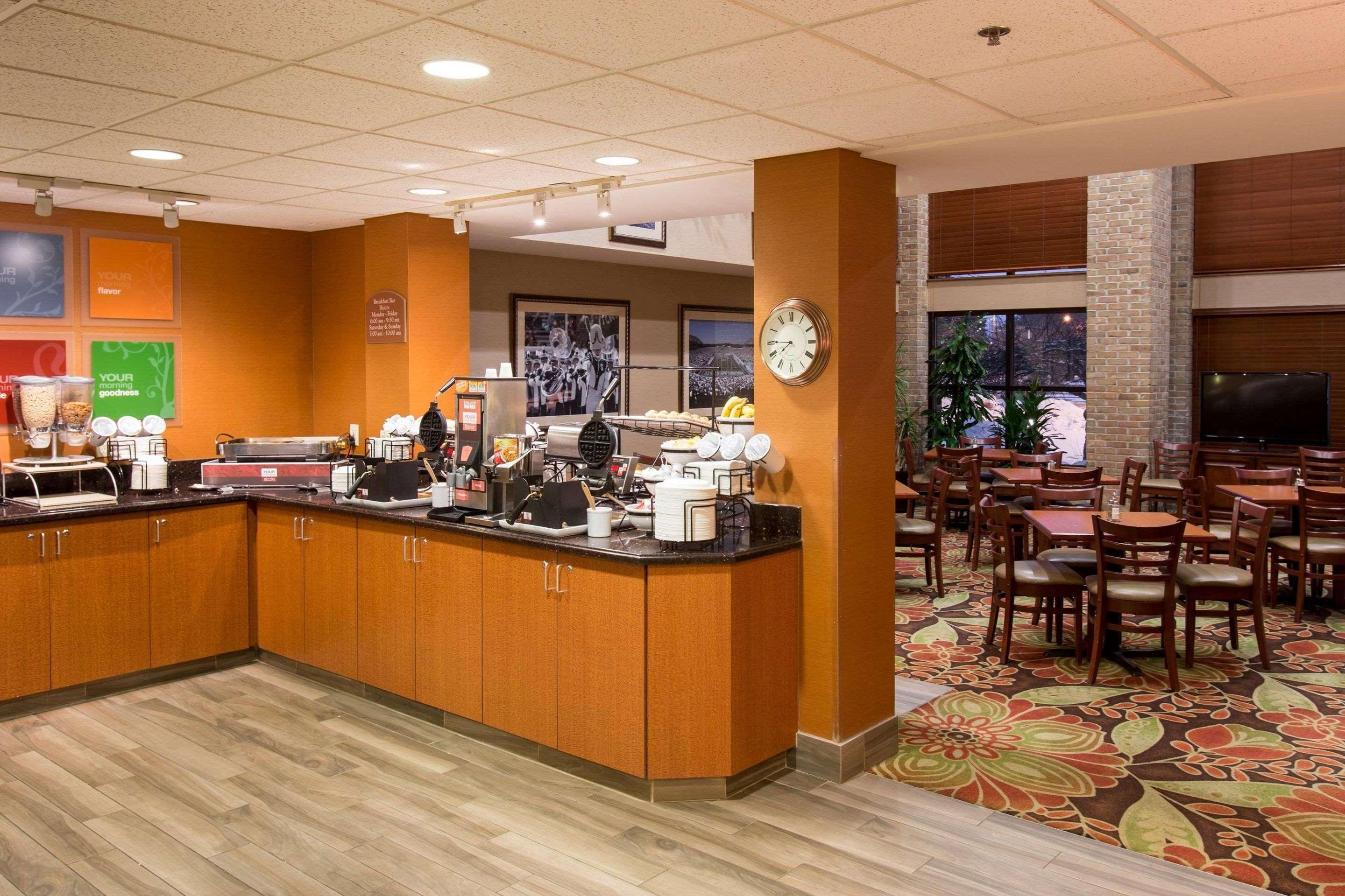 Comfort Inn Okemos - East Lansing Экстерьер фото